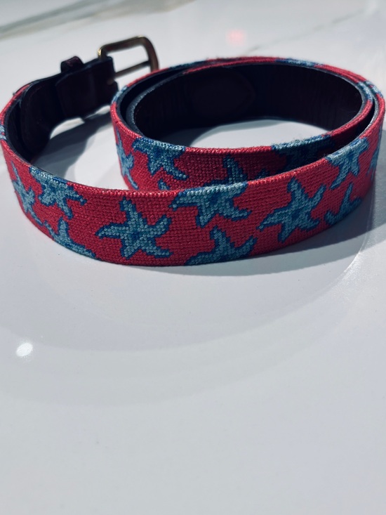 Smathers & Branson Other - Smathers & Branson Needlepoint Leather Belt Red Blue Size 36